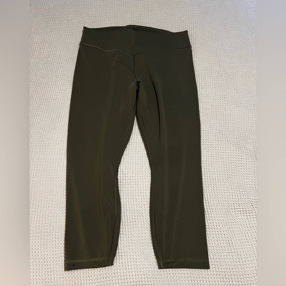 Lululemon Wunder Under smooth legging